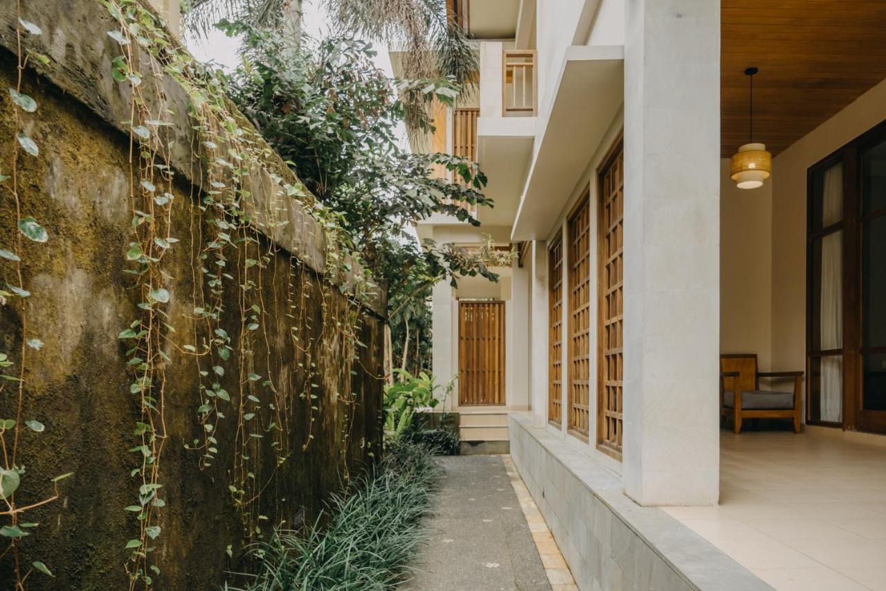 Wana Karsa Ubud Hotel Exterior photo
