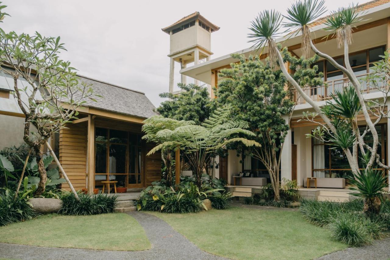 Wana Karsa Ubud Hotel Exterior photo